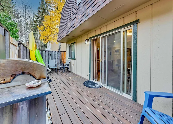 Modern 3Bd -Walk To Lake & Beach