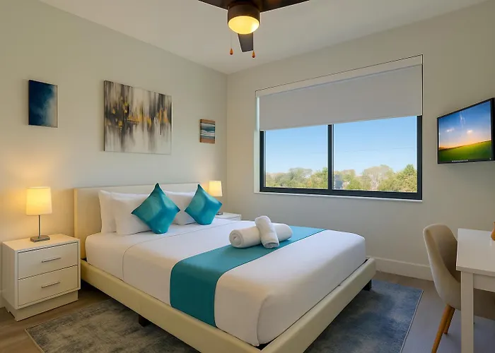 Lovelystay 2Br With 2 Beds & Sofa, Gym, Ev Near Downtown Wpb