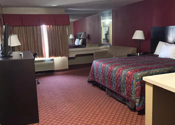 Broadway Inn & Suites Okc