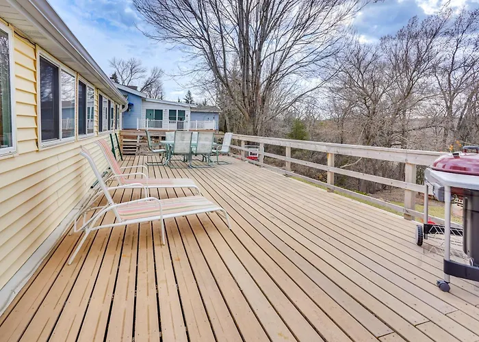 Waterfront Crofton Cabin - Boat Dock & Fire Pit!