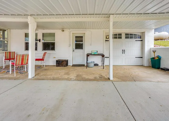 Waterfront Crofton Cabin - Boat Dock & Fire Pit!