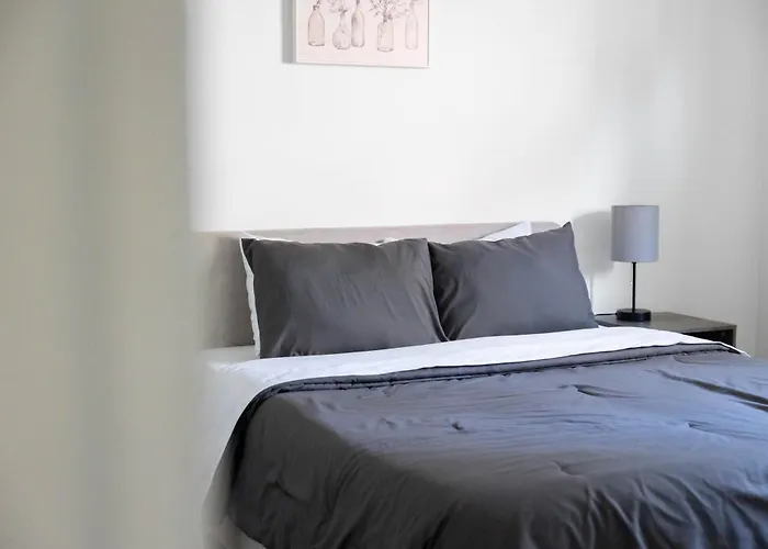 Walk To K-State - Cozy Manhattan Retreat