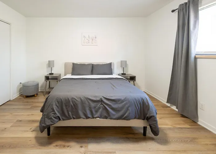 Walk To K-State - Cozy Manhattan Retreat