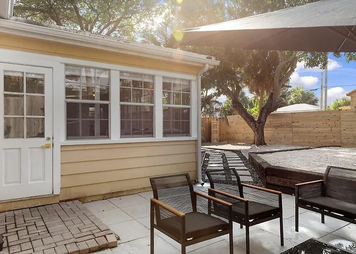 Incredible 3Br Home With Yard Near Beach And Downtown