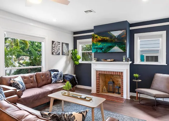 Incredible 3Br Home With Yard Near Beach And Downtown