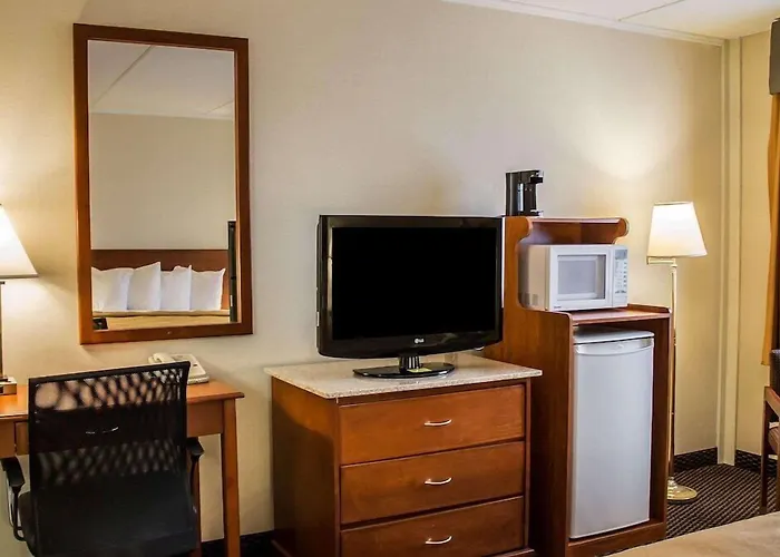 Baymont By Wyndham Youngstown