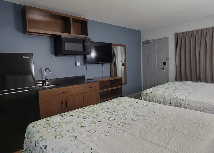 Hometowne Studios By Red Roof Egg Harbor-Atlantic City Airport