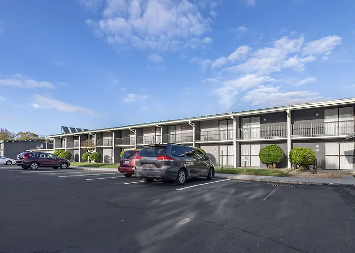 Suburban Studios Rock Hill Northeast I-77