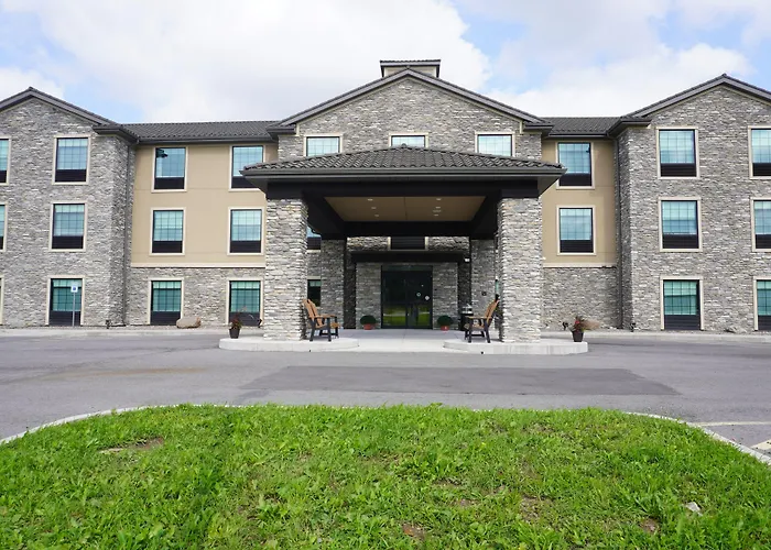 Comfort Inn & Suites Medina Ny Near Erie Canal