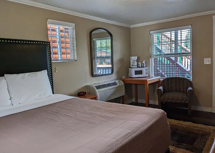 Bridge Of The Gods Motel, Cabins & Rv Park