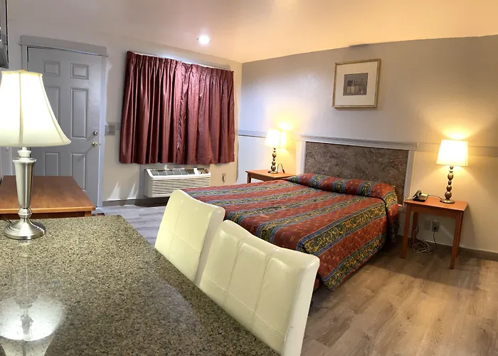 Emerald Best Motel