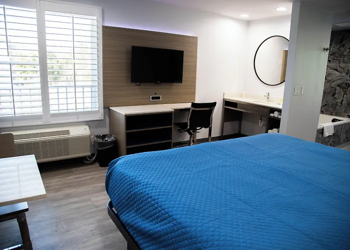 Pico Rivera Inn And Suites