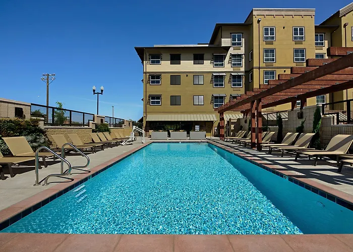 Oxford Suites Paso Robles