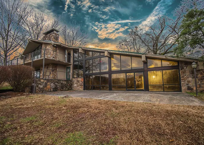 Tremont Lodge & Resort