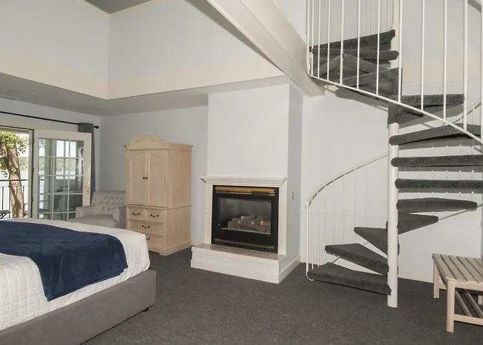 The Sand Hill Inn