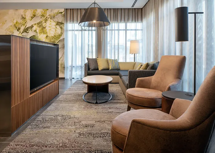 Courtyard By Marriott Petaluma Sonoma County