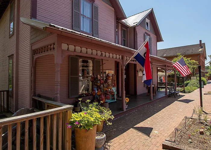 Country Squire Inn And Suites