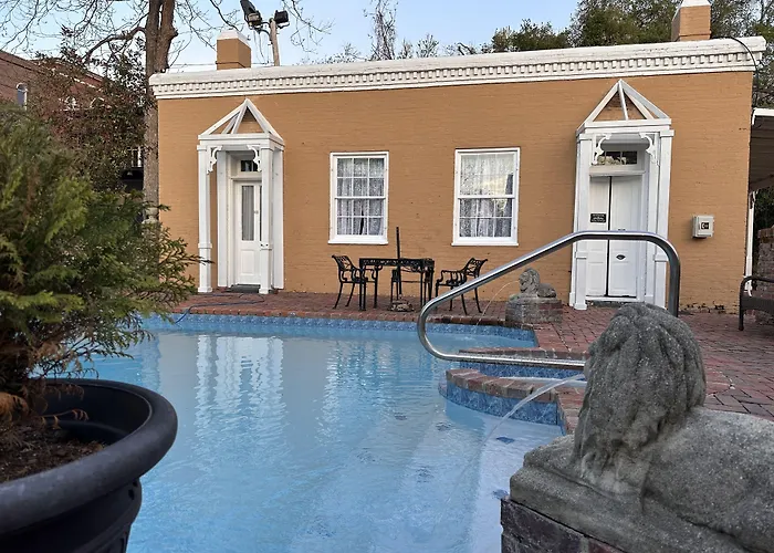 The Inn At Cedar Grove