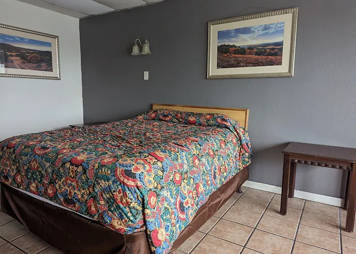 Austin Motor Inn