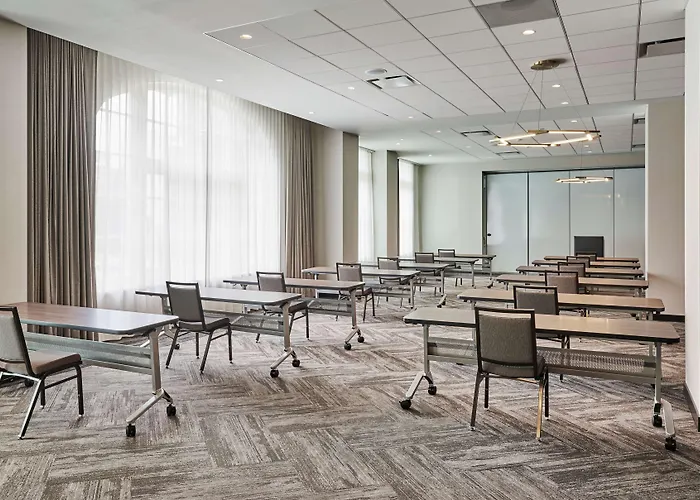 Hyatt Place Chicago Medical/University District