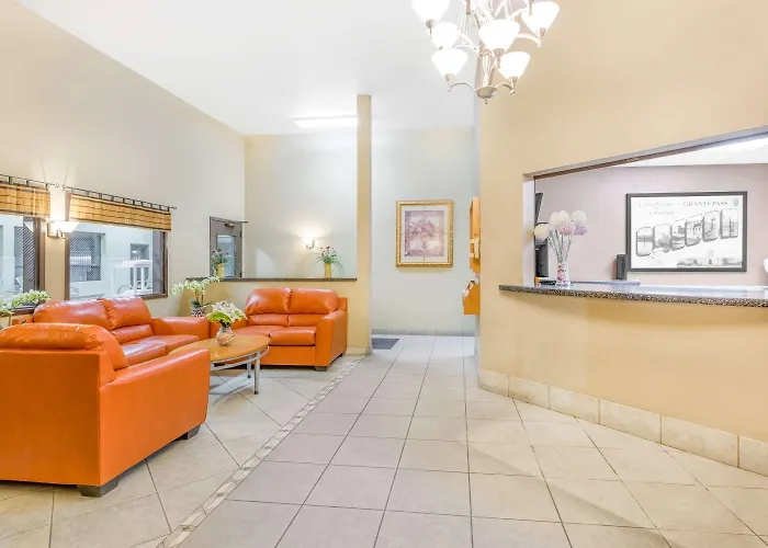 Super 8 By Wyndham Grants Pass