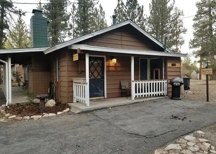 Grey Squirrel Resort