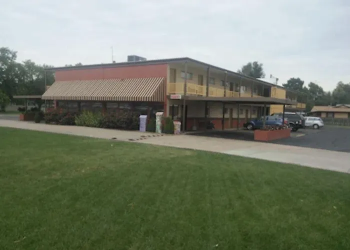 Big Bend Traveler'S Inn