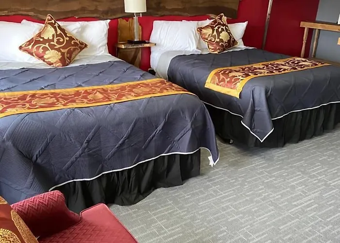 Tri-State Wood Inn