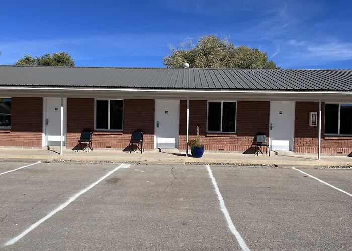 Sunglow Motel