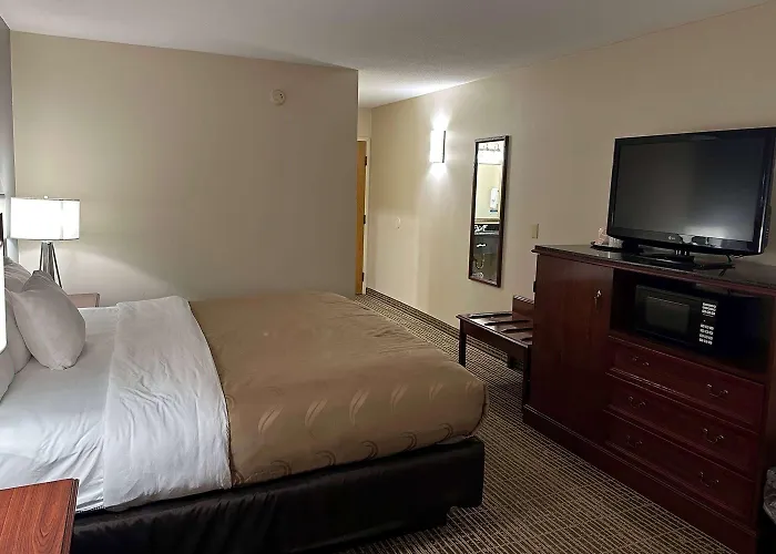 Baymont By Wyndham South Bend Near Notre Dame