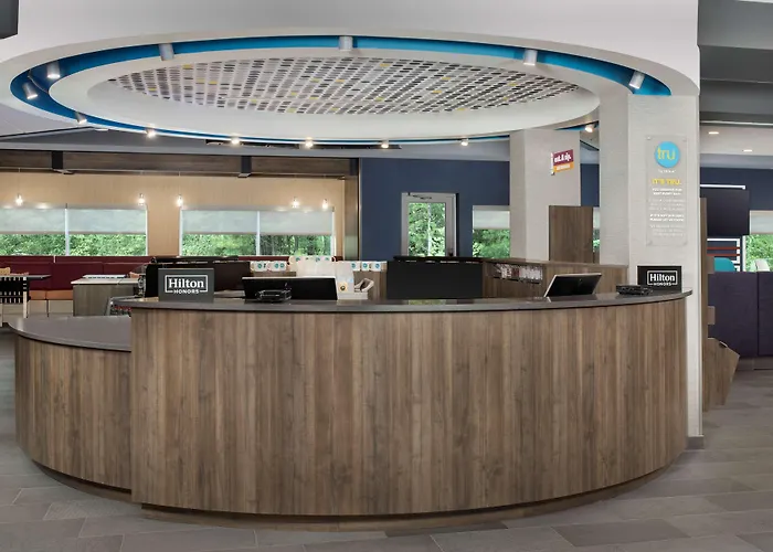 Tru By Hilton Charlotte Airport Lake Pointe