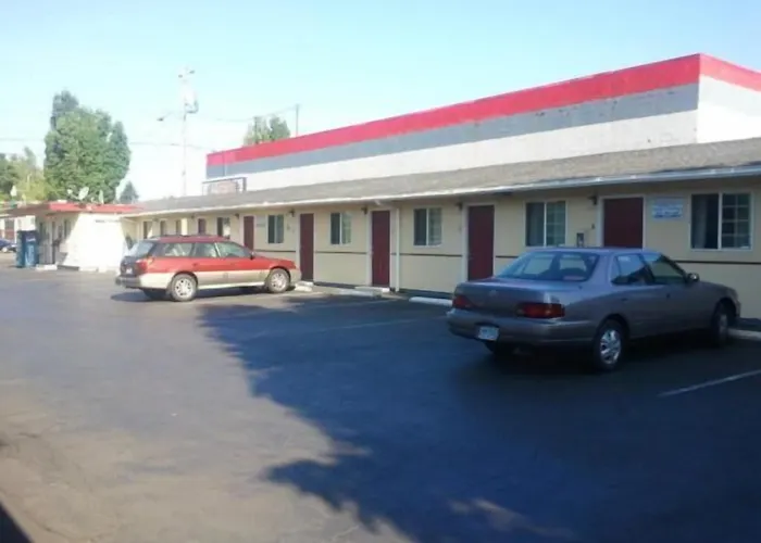 Aaron Motel Portland