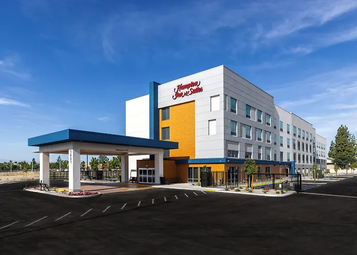 Hampton Inn & Suites Bakersfield Central