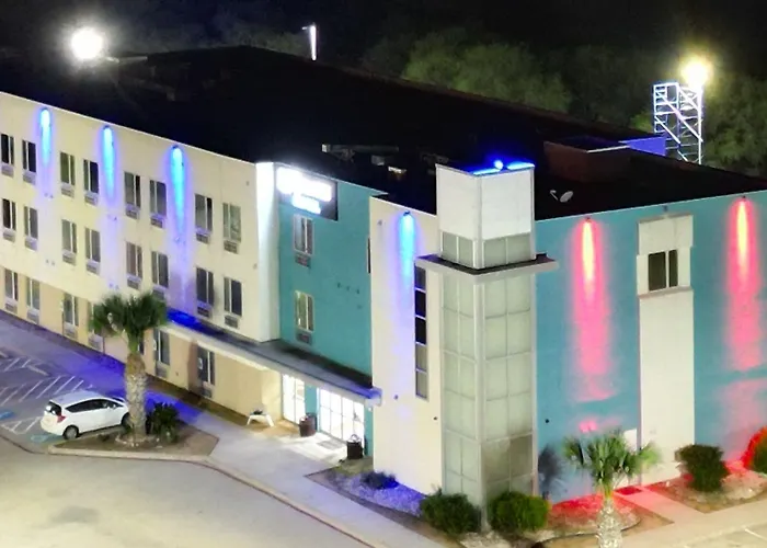 Emblaze Hotel