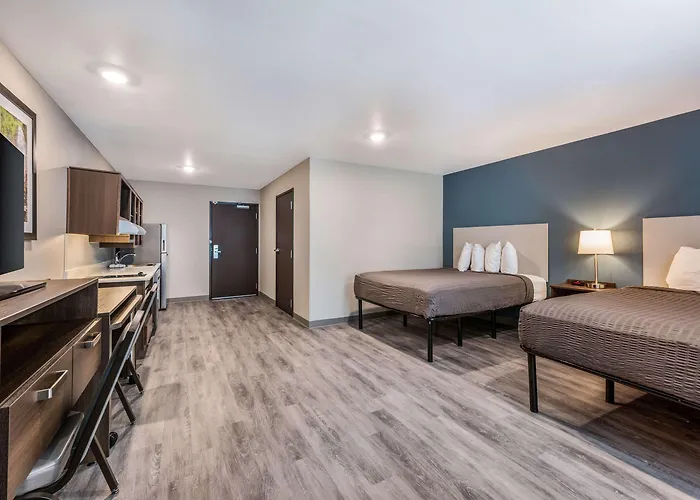 Woodspring Suites Linden