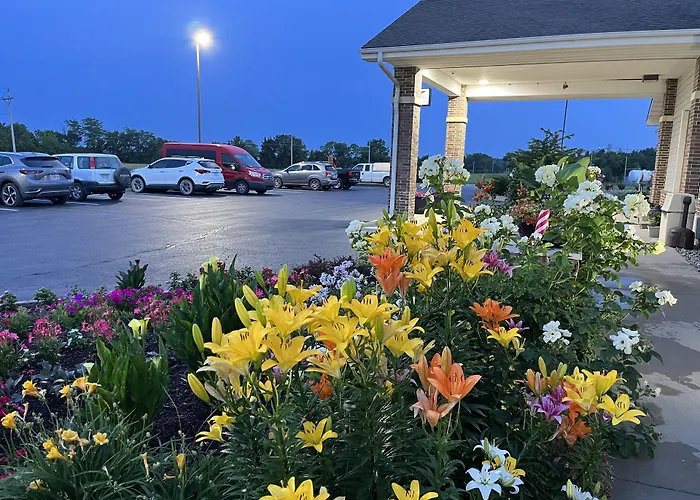 Garnett Hotel & Rv Park