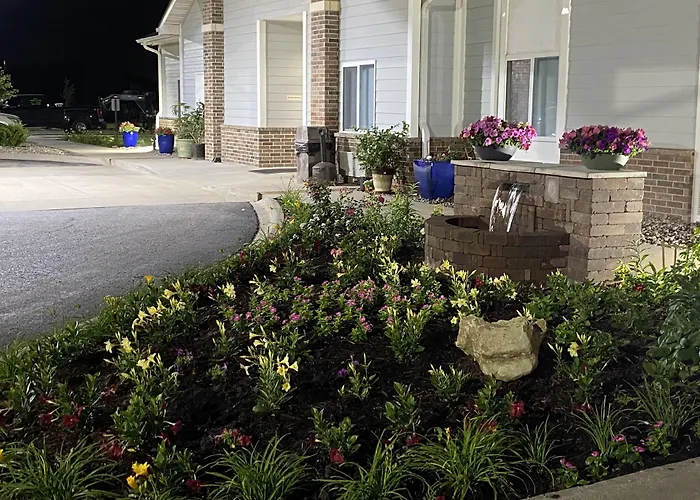Garnett Hotel & Rv Park