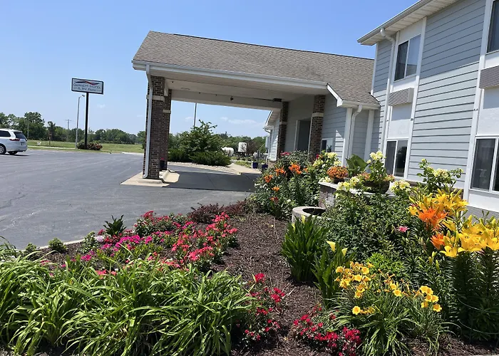 Garnett Hotel & Rv Park