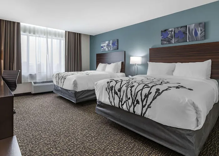 Sleep Inn & Suites Milwaukee-Franklin