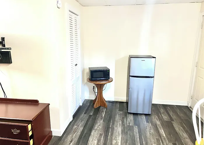Best In Town Motel