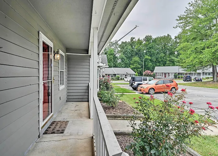 Lovely High Point Abode ~ 2 Mi To University!