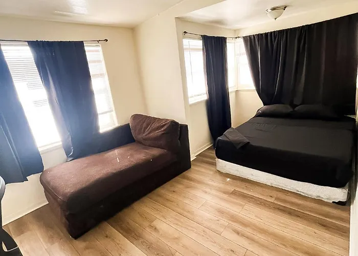 Van Nuys Homes For The Soul