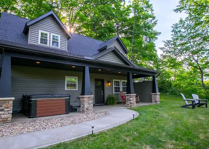 Sweet Private Cabin With Jacuzzi And Fire Pit In Ohio