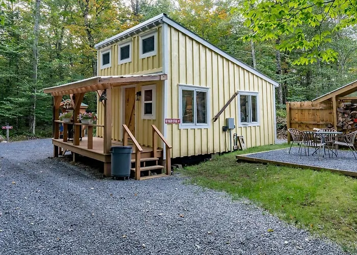 Pet Friendly Glamping In A Vintage Hay Wagon To Discover The Adirondacks