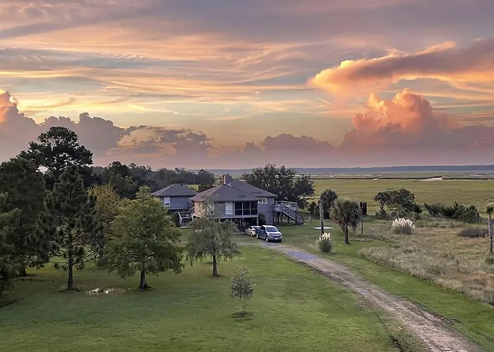 Waterfront Vacation Rental With A Hot Tub And Dock On Edisto Island, South Carolina