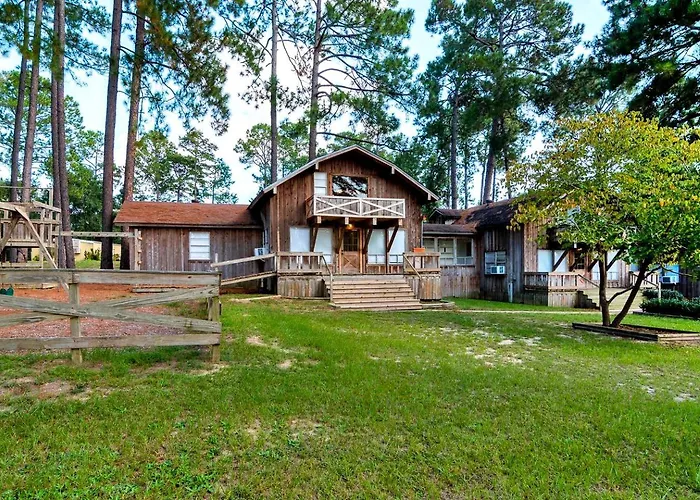 Incredible Nacogdoches Cabin Rentals Ideal For Large Group Getaways In Texas