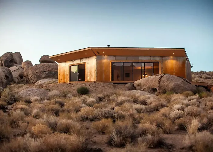 Stunning Lone Pine Accommodation For Romantic Getaways In California