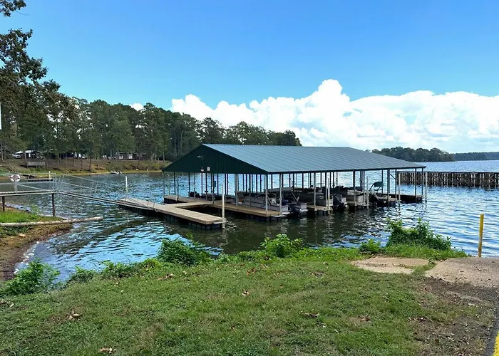 Cozy Waterfront Cabin For A Memorable Getaway On Toledo Bend Lake In Hemphill, Texas