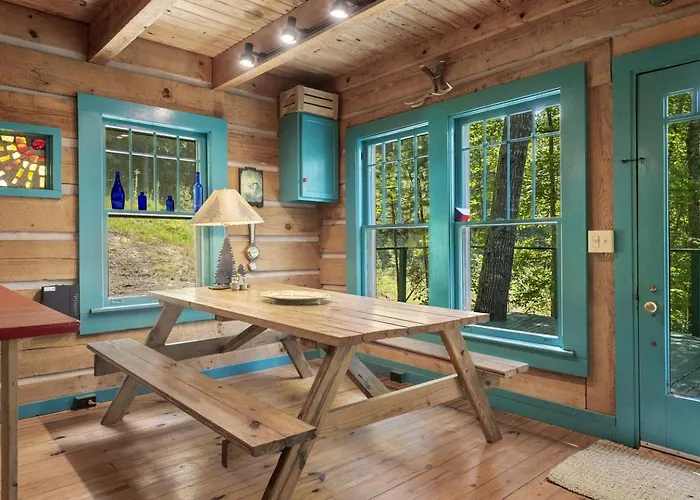Beautiful Rustic Cabin Surrounded By Nature With Incredible Views And A Wrap-Around Deck For An Amazing Glamping Experience In Marshall, Nc