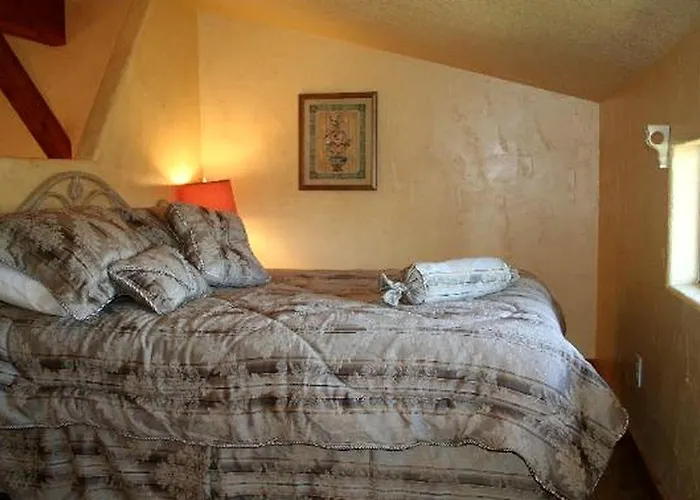 Creekside Cabin Rental For Quintessential Staycation Near Austin, Texas
